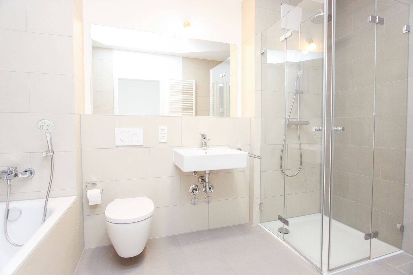 Stilvolle und moderne 2-Zimmer-Terrassenwohnung – München – Vorschaubild 7
