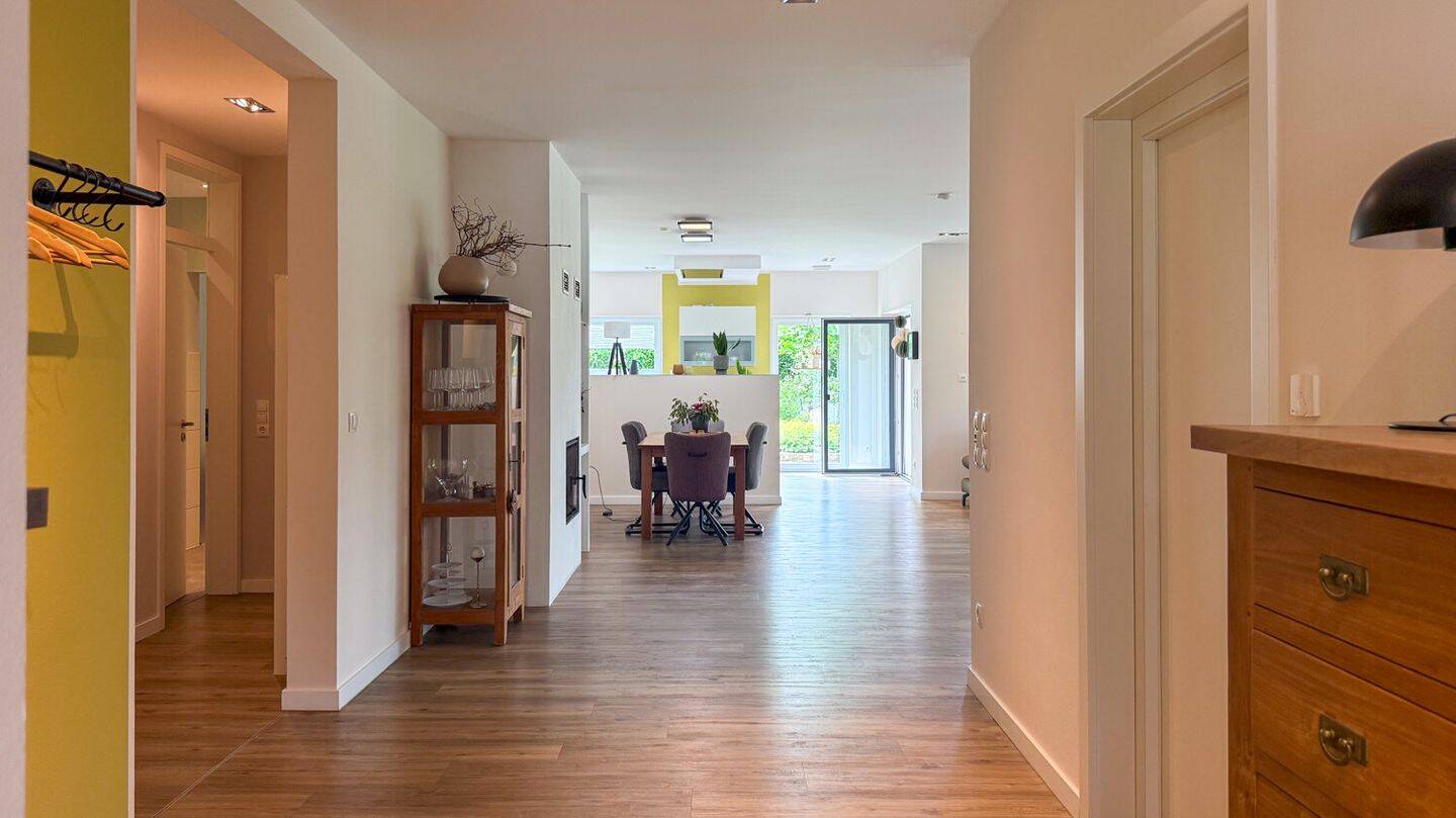 Willkommen zu Hause: modernes Einfamilienhaus in der Nähe des Quendorfer Sees – Schüttorf – Vorschaubild 4
