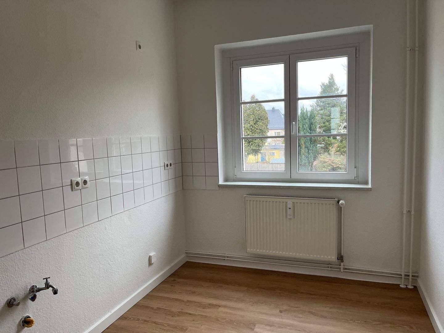 Gemütliche 3-Zimmer-Wohnung im Herzen von Chemnitz mit idealer Anbindung – Chemnitz – Vorschaubild 2