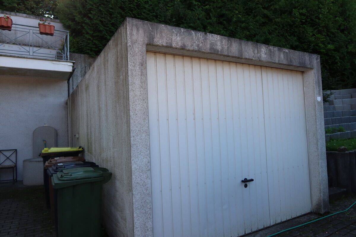 Reduziert! Große Doppelhaushälfte mit Einliegerwohnung im DG – Oberkotzau – Vorschaubild 3