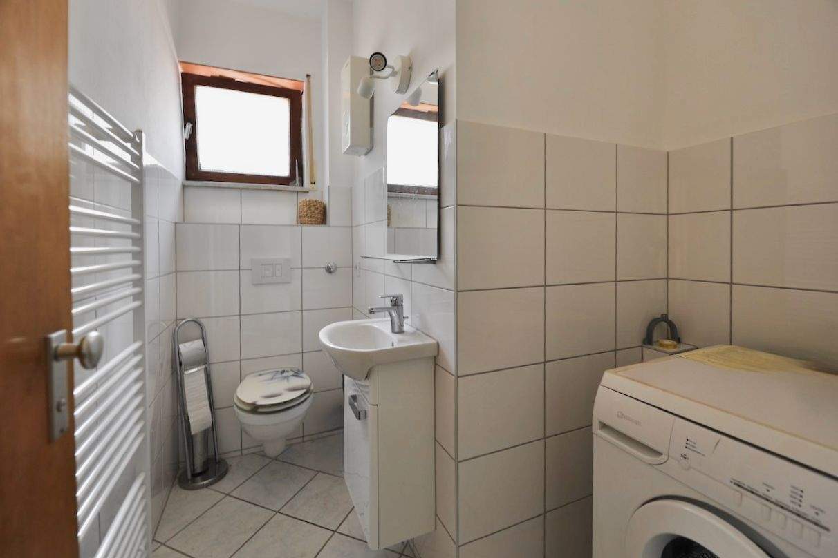 BEGEHRTES ECKGRUNDSTÜCK - IDEAL FÜR EINE FAMILIE - ZUM NEUGESTALTEN – Berlin – Vorschaubild 3