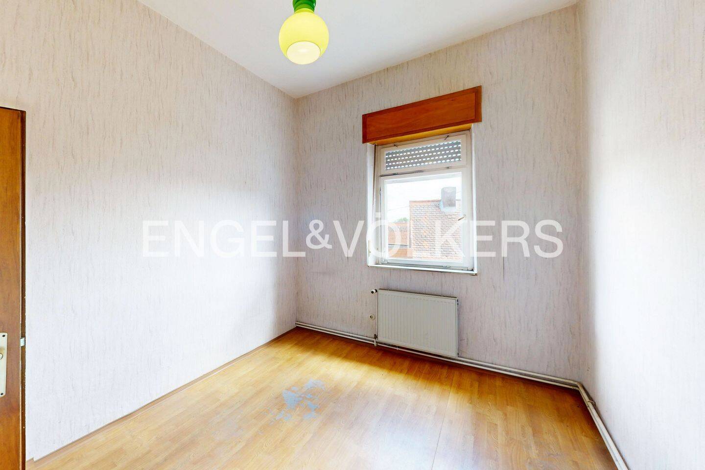 Rohdiamant mit Potenzial und privatem Innenhof in Lörzweiler – Lörzweiler – Vorschaubild 9