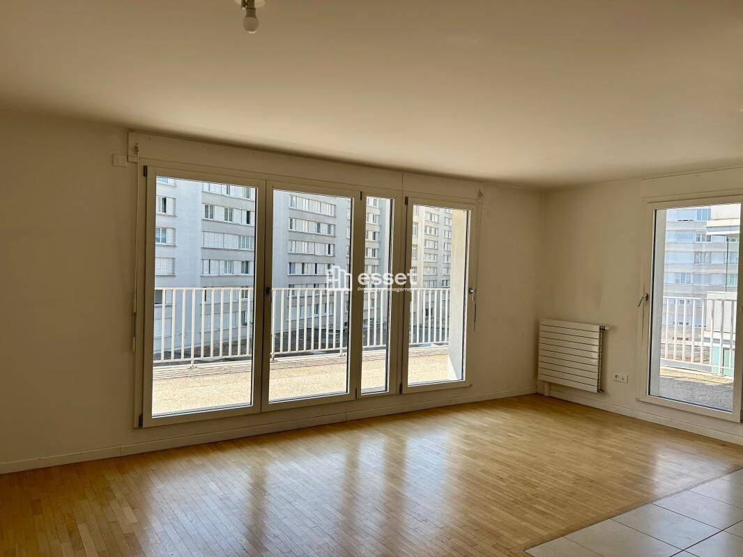 Appartement 5 pièces 90 m² · à Paris 14ème Arrondissement · 90,4 m² · 2 882 €/mois