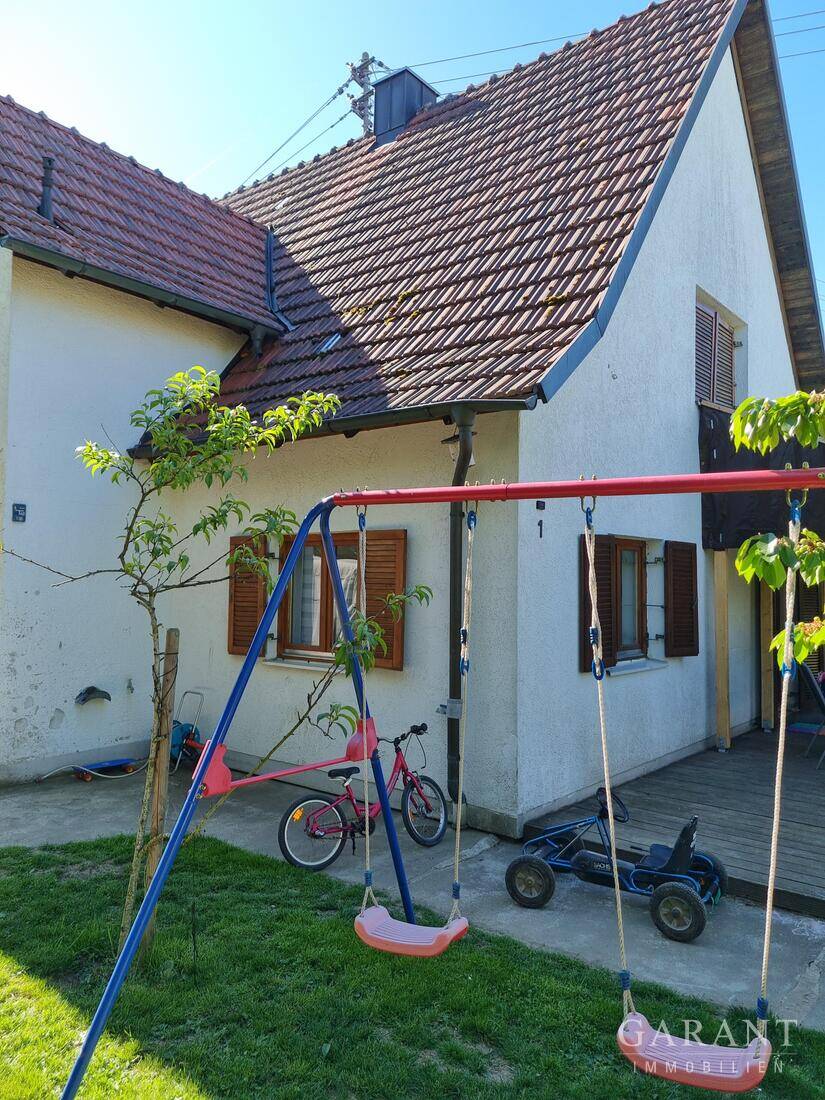 Charmantes Einfamilienhaus mit großem Garten und Nebengebäude – Eitensheim – Vorschaubild 4