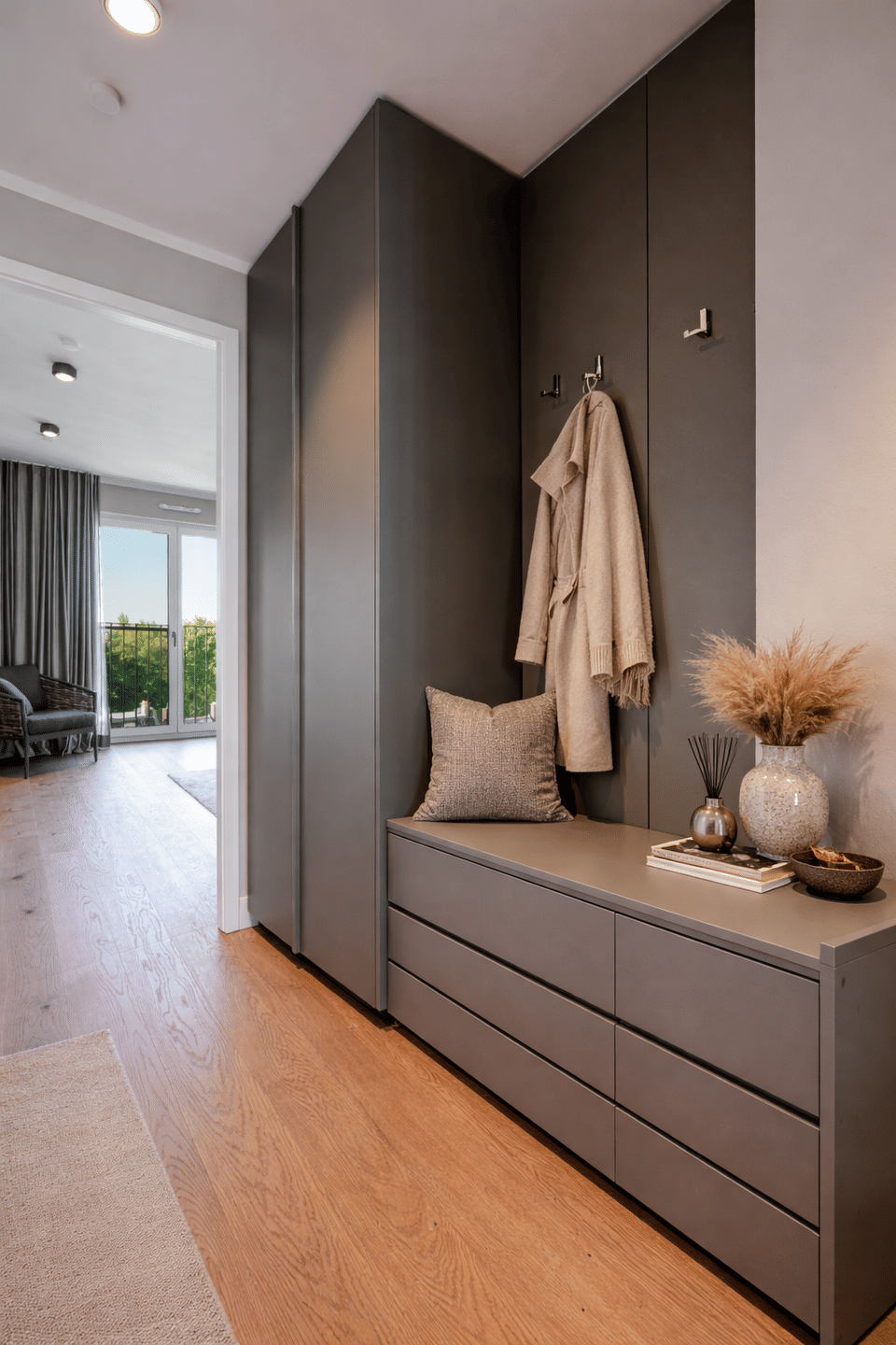 STILVOLLE WOHNUNG MIT CONCIERGE SERVICE – München – Vorschaubild 6