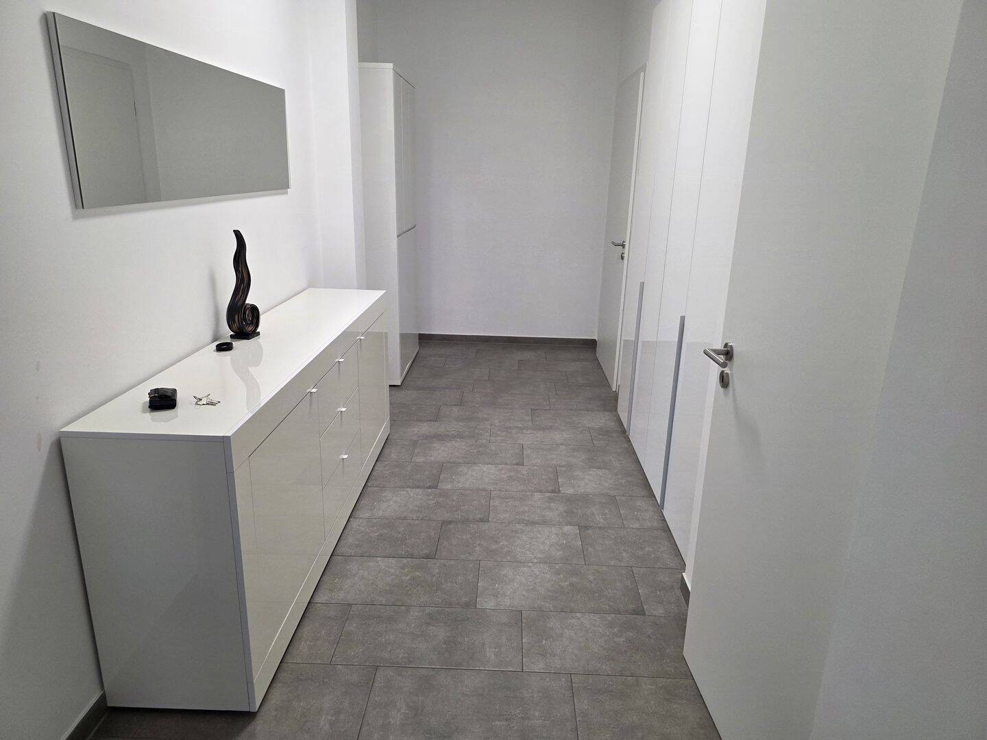 Moderne 2-Zimmer 72 m² EG Wohnung mit großzügigem Garten – Paderborn – Vorschaubild 3