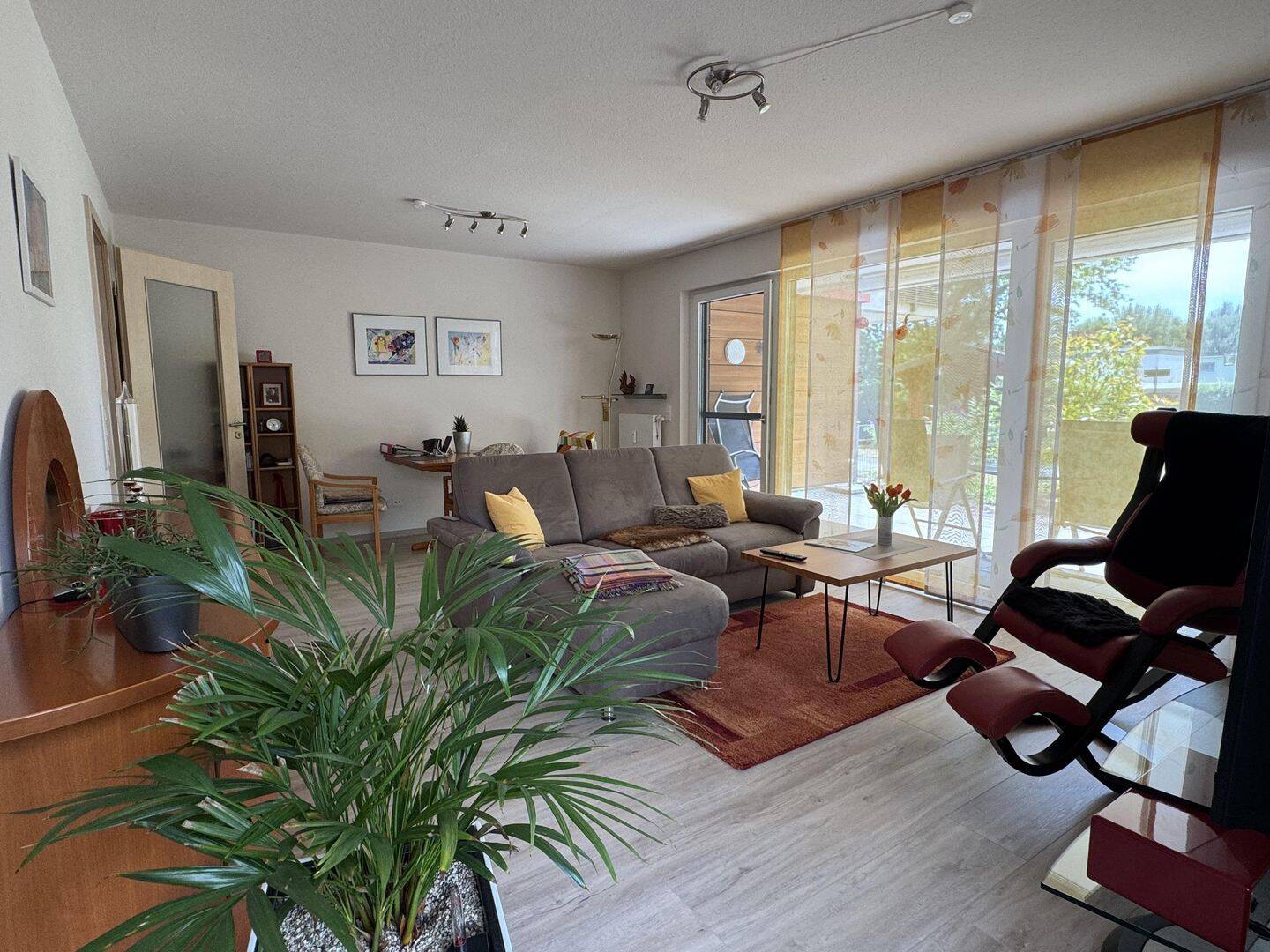 Charmante Erdgeschosswohnung mit Gartenanteil, Garage und zwei Carports in Röthenbach b. Schweinau – Nürnberg – Vorschaubild 8