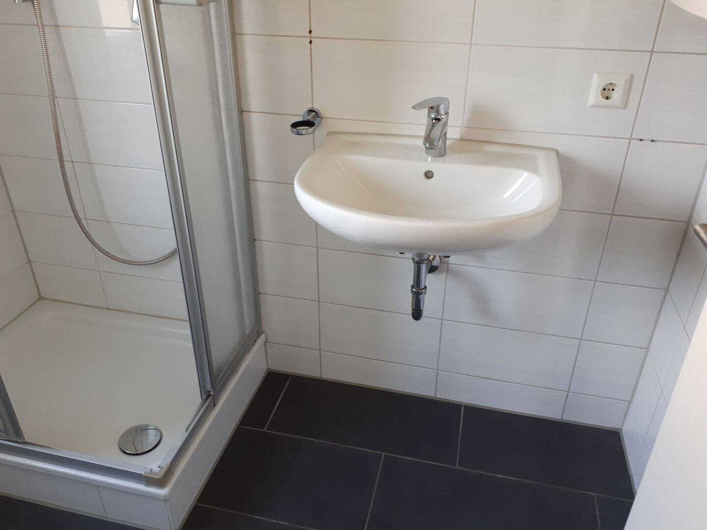 Diese Gebäude bietet Potenzial für Handwerker oder Bauherren ! – Waiblingen – Vorschaubild 4