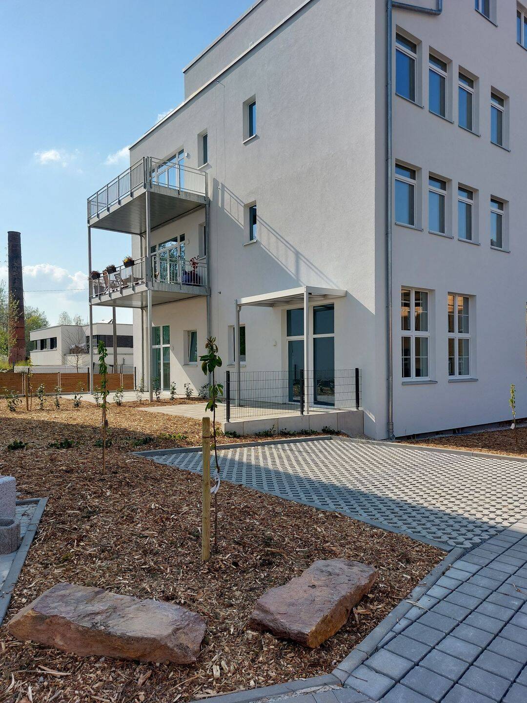 Barrierefreie 4 Raum Wohnung mit Balkon und Fahrstuhl – Chemnitz – Vorschaubild 3