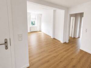 Frisch renovierte 3-Zimmer Wohnung zur Miete im Edithawinkel