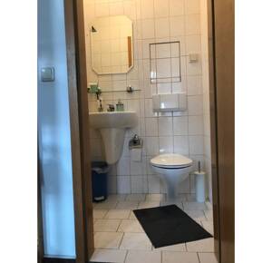 Geräumige und neuwertige 1-Zimmer-Loft-Wohnung mit Balkon und EBK in Erfurt – Josef-Ries-Straße 80, 99086 Erfurt – Vorschaubild 3