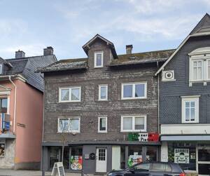 Mehrfamilienhaus mit Ladenlokal in bester Lage !! Radikal reduziert ! Provisionsfrei !!!