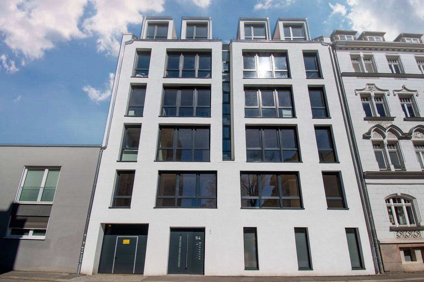 ERSTBEZUG. SONNIG. LINDENAU. | Ihr neues Heim mit Balkon
