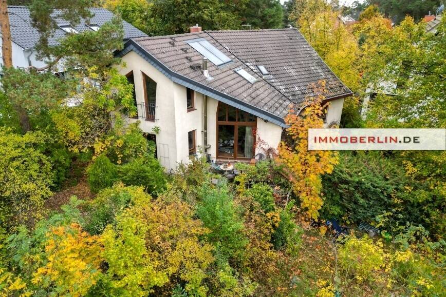IMMOBERLIN.DE - Stilvolles Architektenhaus mit Einliegerwohnung & Sonnengarten in vorzüglicher Lage – Wildau – Bild 1 von 9
