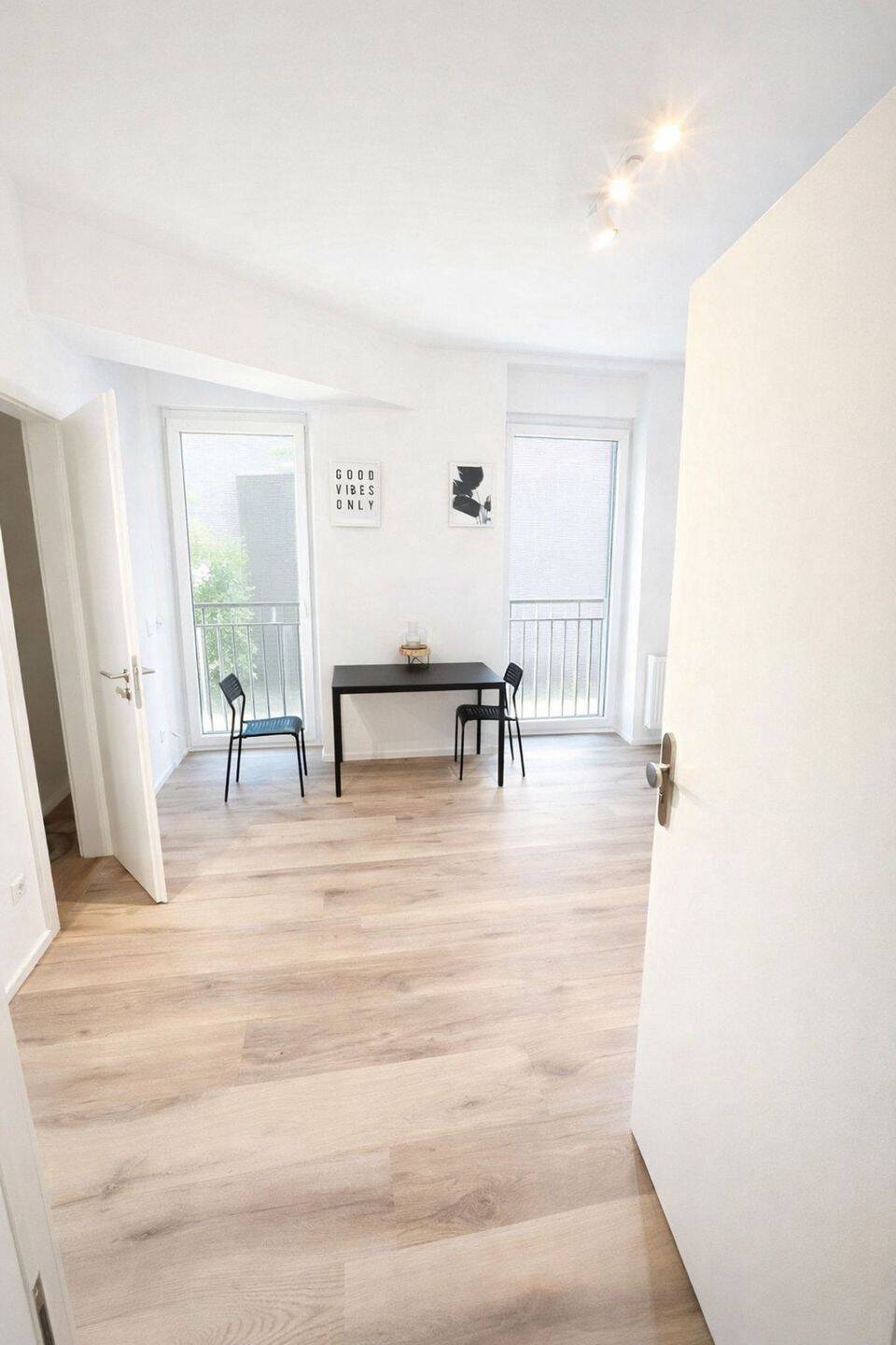Mitten in STUTTGART ! Wunderschöne vollmöbilierte Studioapartments zur Miete – Stuttgart – Vorschaubild 5