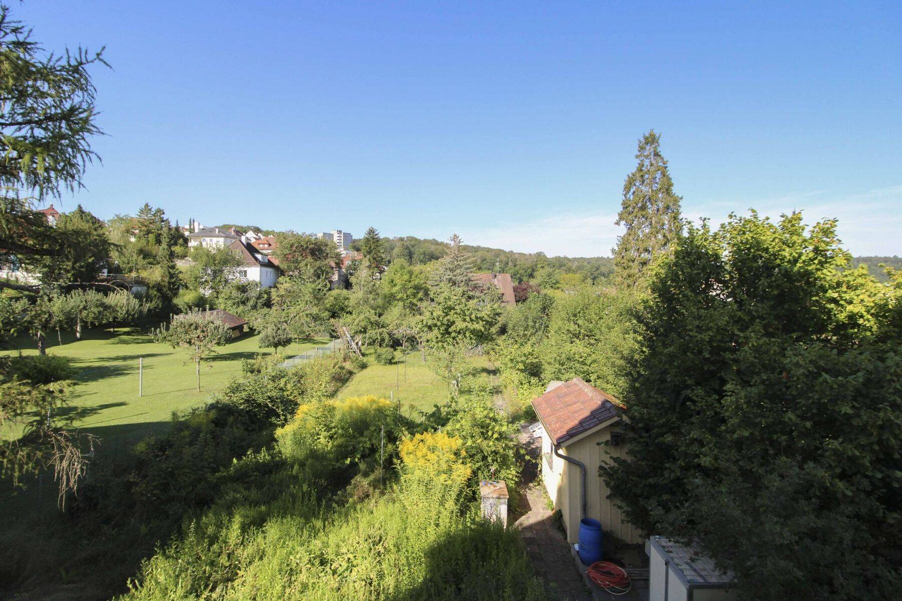 Interessantes MFH mit Wertsteigerungspotenzial und großem Garten in Top-Lage von Stuttgart – Stuttgart – Vorschaubild 5
