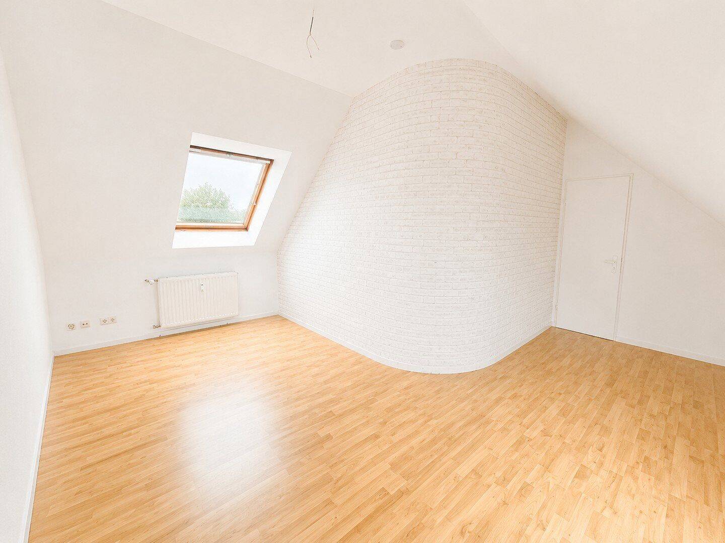 Exklusives Wohnen auf zwei Ebenen - moderne 5-Zimmer-Maisonette mit Balkon & eigener PV-Anlage – Dinslaken – Vorschaubild 7