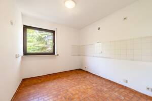 AIGNER - Familienglück mit Südgarten und viel Potenzial! – 81825 München – Vorschaubild 4