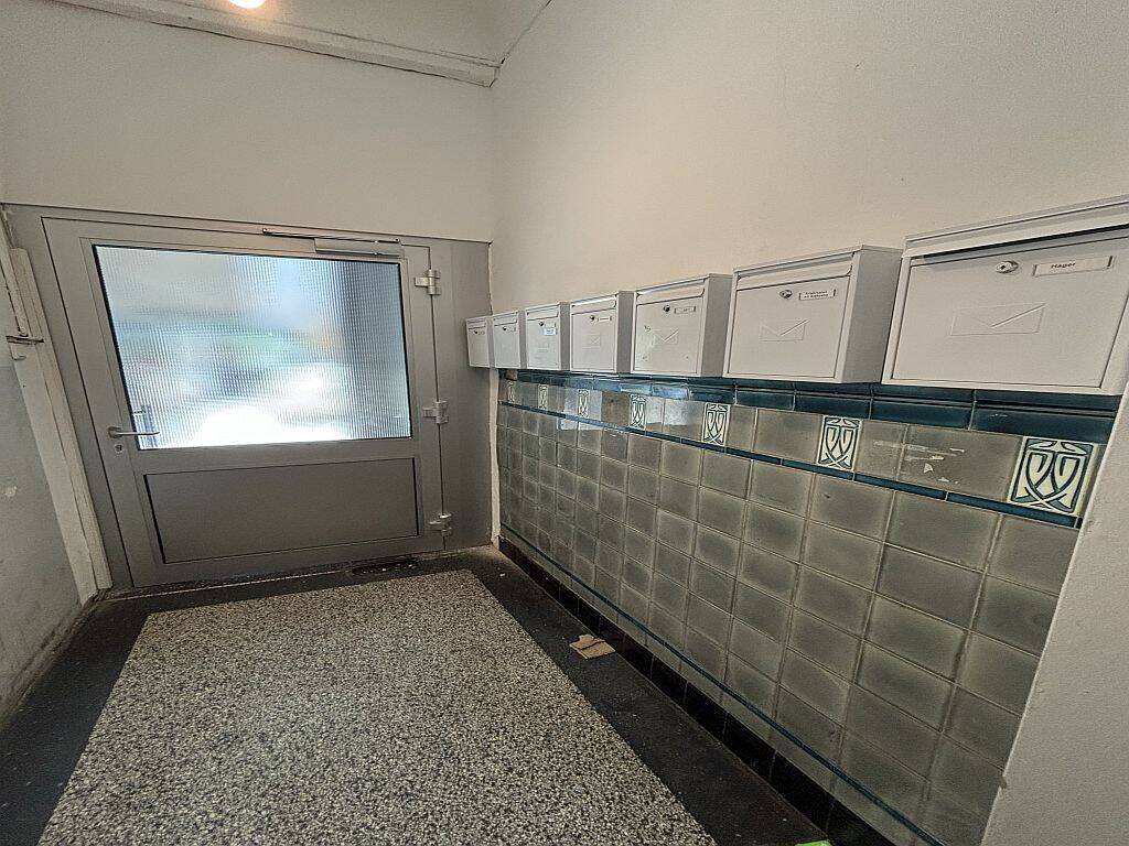Wohn-/Geschäftshaus in aufstrebender Lage - mit großer Ausbaureserve ! – Düsseldorf – Vorschaubild 3