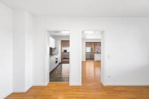 Einziehen, wohlfühlen und Regensburg genießen! 4-Zimmer-Eigentumswohnung frisch renoviert – 93059 Regensburg – Vorschaubild 8