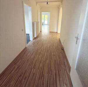 Gepflegte, helle 3,5-Zimmer-Wohnung mit Balkon, Aufzug & Grünblick am Gervinuspark – 45144 Essen – Vorschaubild 8