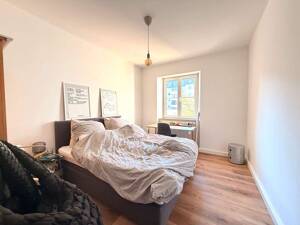 renovierte Jugendstilwohnung im Nibelungenviertel +++ mit Balkon/Wintergarten & Gemeinschaftsgarten +++ – 90461 Nürnberg – Vorschaubild 6