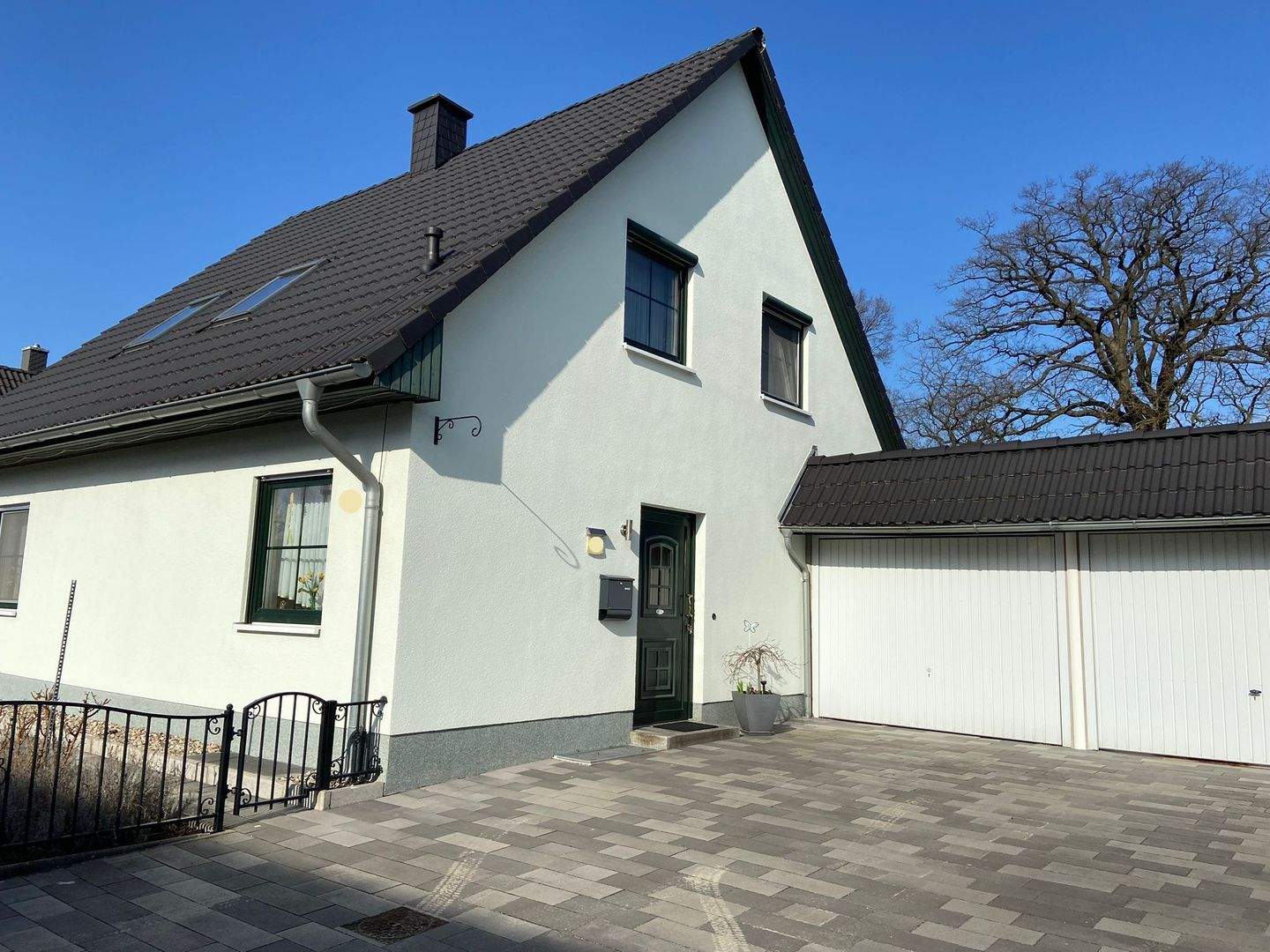 Einfam. Haus mit Doppelgarage in einer der besten Wohnlagen von Neubrandenburg – Neubrandenburg – Vorschaubild 2
