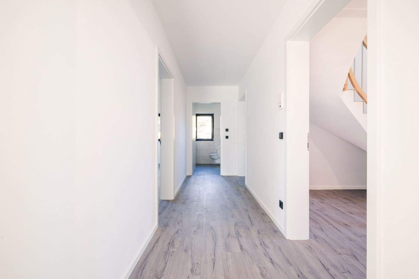 Bezugsfertig ! Neubau Niedrigenergiehaus mit zwei Wohneinheiten in Barth – Barth – Vorschaubild 8