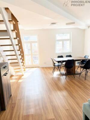 3er-WG: Möblierte 4-Zimmer-Maisonette-Wohnung im Herzen der Bayreuther Innenstadt sofort frei - 84m² – 95444 Bayreuth – Vorschaubild 5