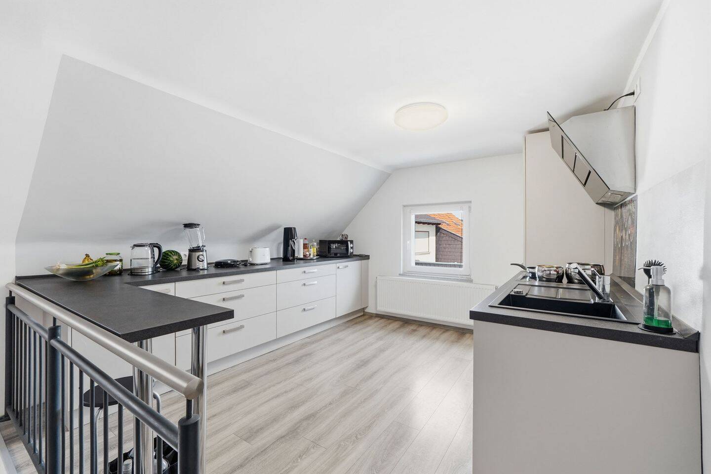 Modernisierte Doppelhaushälfte mit Garage, Terrasse, Balkon und viel Wohnkomfort in Wormersdorf – Rheinbach – Vorschaubild 3