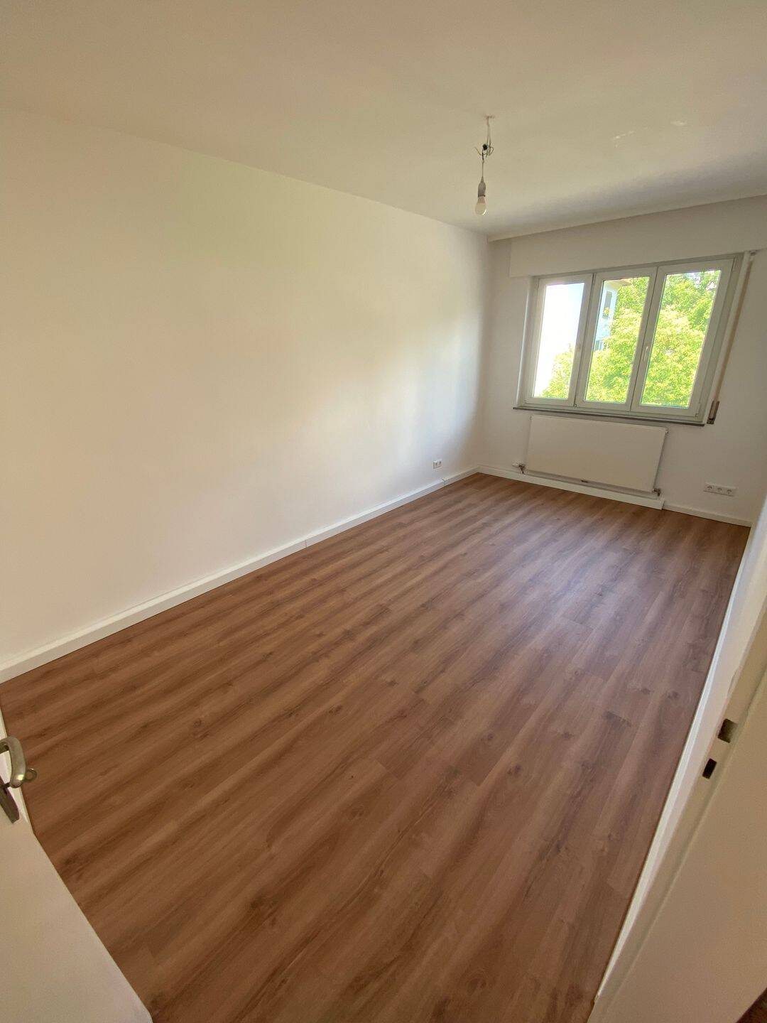 Helle 3-Zimmerwohnung mit Balkon, tollem Blick und Gartennutzung in Stuttgart West – Stuttgart – Vorschaubild 4