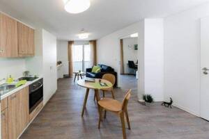 Möblierte Suite im "CAMPUS VILLAGE Neu-Ulm" - Nur für 1 Person – 89231 Neu-Ulm – Vorschaubild 1