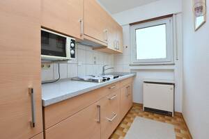 Voll möblierte Wohnung mit PKW-Stellplatz und Terrasse in Stuttgart Wangen – 70327 Stuttgart – Vorschaubild 3