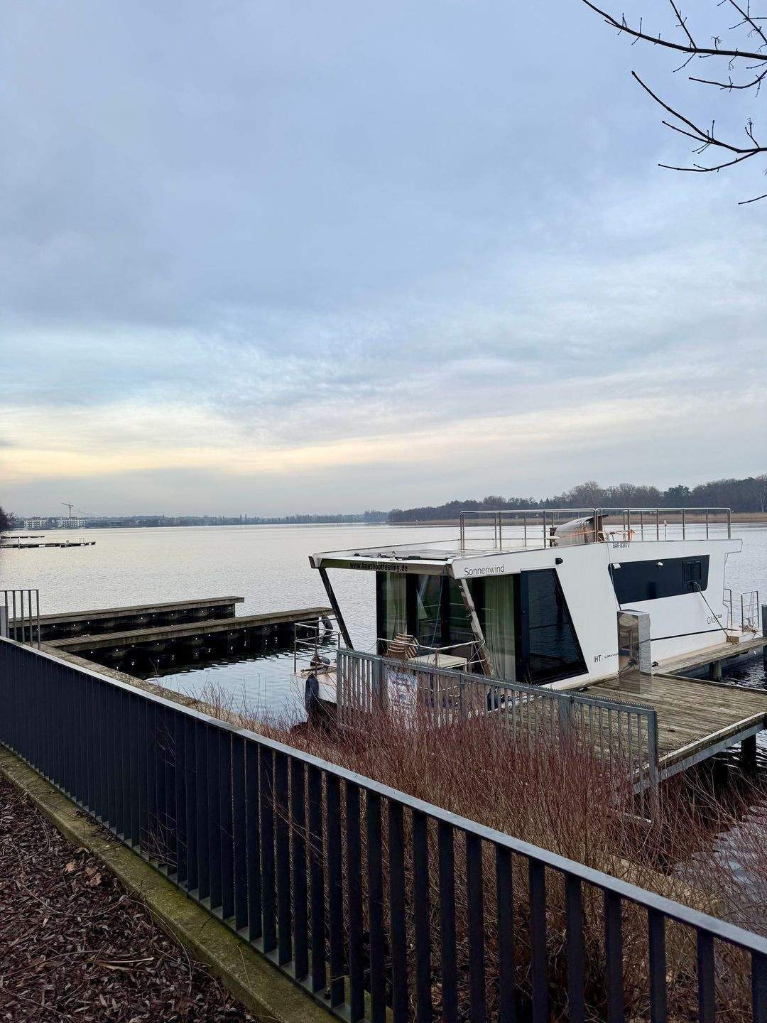 Exklusive 2-Zimmer-Penthousewohnung am Ruppiner See – mit Terrasse | Provisionsfrei | Vermietet