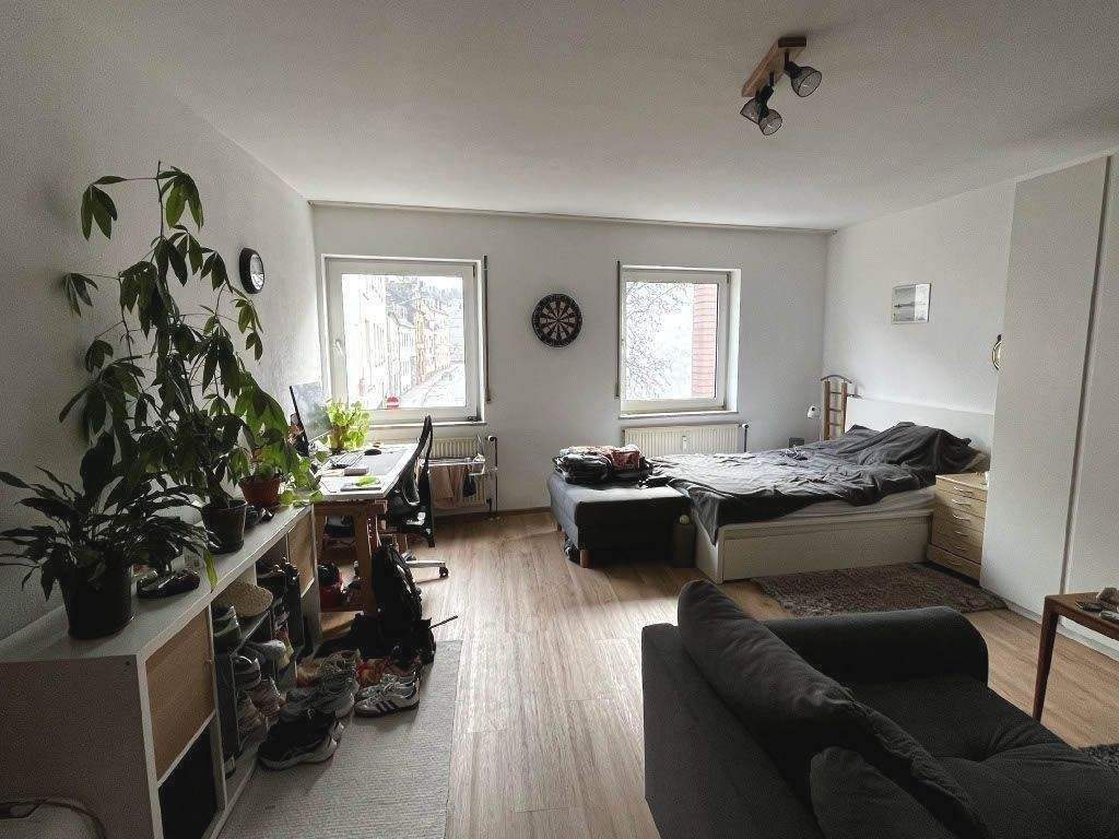 Trier-Innenstadt-Fußgängerzone, Zentral gelegene, 1,5 ZKB Wohnung im 1. Obergeschoss ab 1. Mai 2026 zu vermieten ! – Trier – Vorschaubild 3