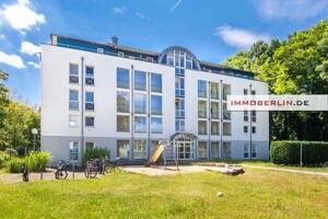 IMMOBERLIN.DE - Helle Wohnung mit Loggia & Lift an der Spree – 12459 Berlin – Vorschaubild 2
