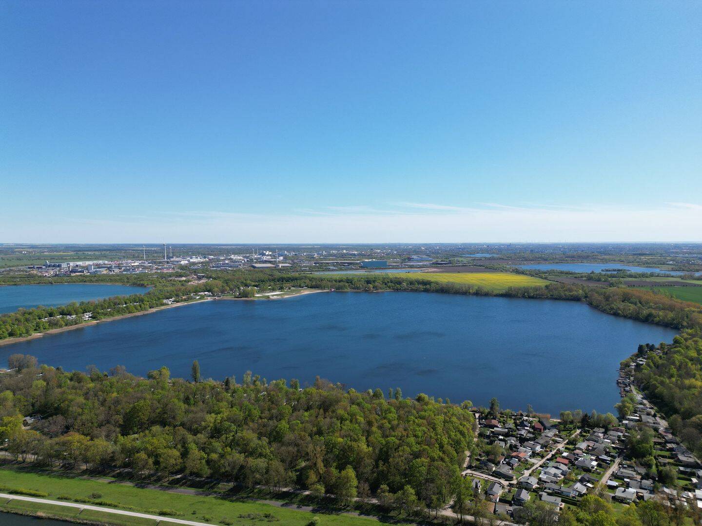 Ankommen statt anfangen liebevoll gestalteter Bungalow mit Charakter und sofort nutzbarem Gesamtpaket – Magdeburg – Vorschaubild 2