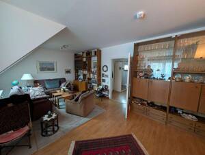Lichtdurchflutetes Investment im Dachgeschoss - Barrierefrei mit Aufzug und Balkon – 47119 Duisburg – Vorschaubild 9