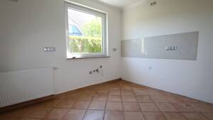 Attraktiver Bungalow mit Garage, Terrasse und Kamin in stadtnaher, begehrter Wohnlage in Oldenburg – 26127 Oldenburg – Vorschaubild 7
