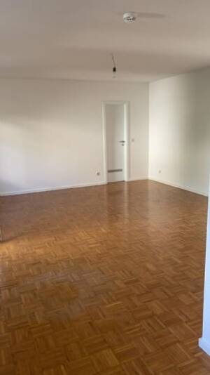 Appartement mit EBK & Balkon – 54290 Trier – Vorschaubild 4