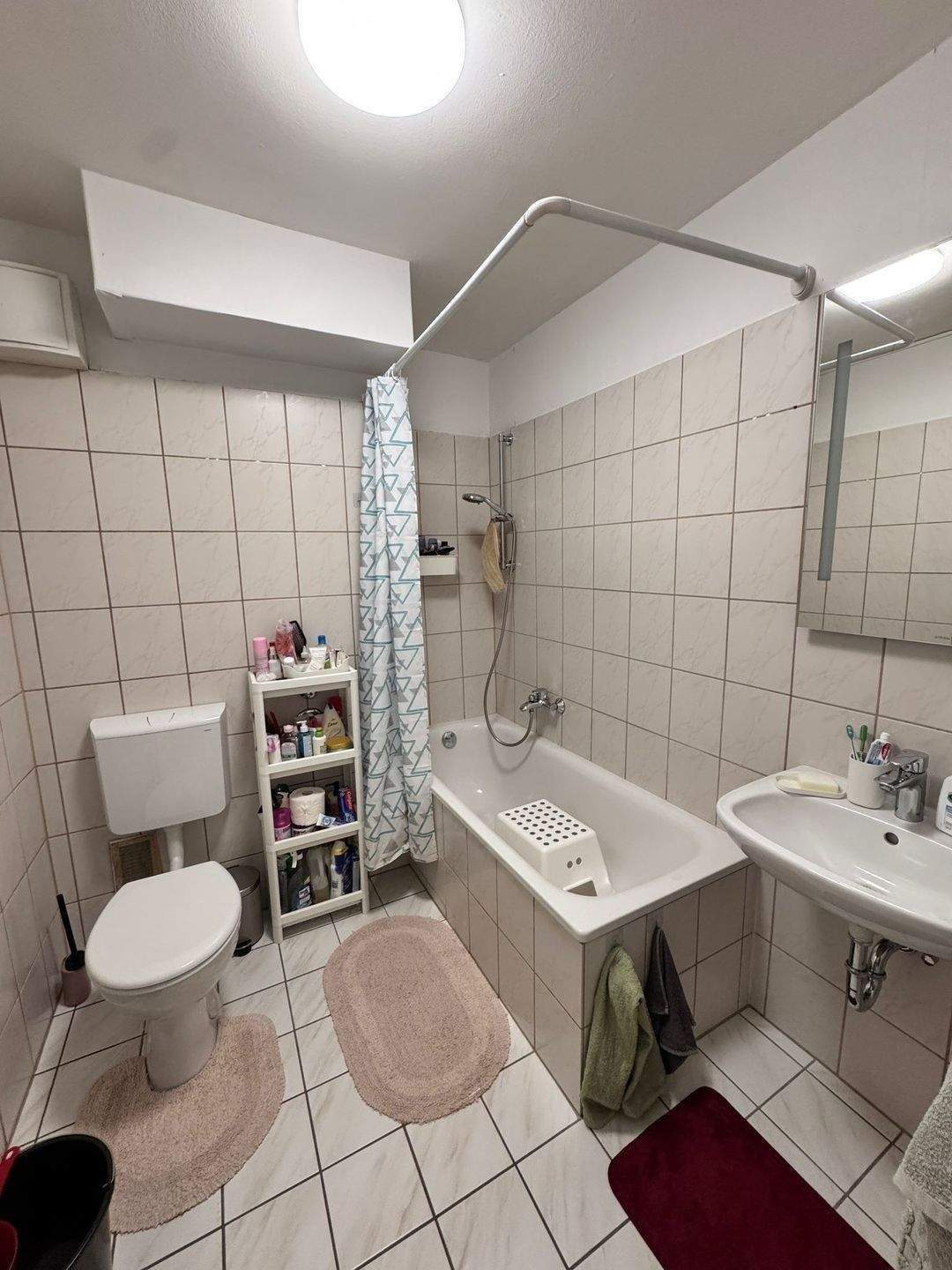 Großzügiges Zimmer mit Balkon in WG in Nürnberg Gostenhof - RENOVIERT und MÖBLIERT – Nürnberg – Vorschaubild 4
