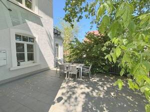 Hochwertige, kernsanierte 3-Zimmer-Altbauwohnung in Regensburg - Harting – 93055 Regensburg – Vorschaubild 2