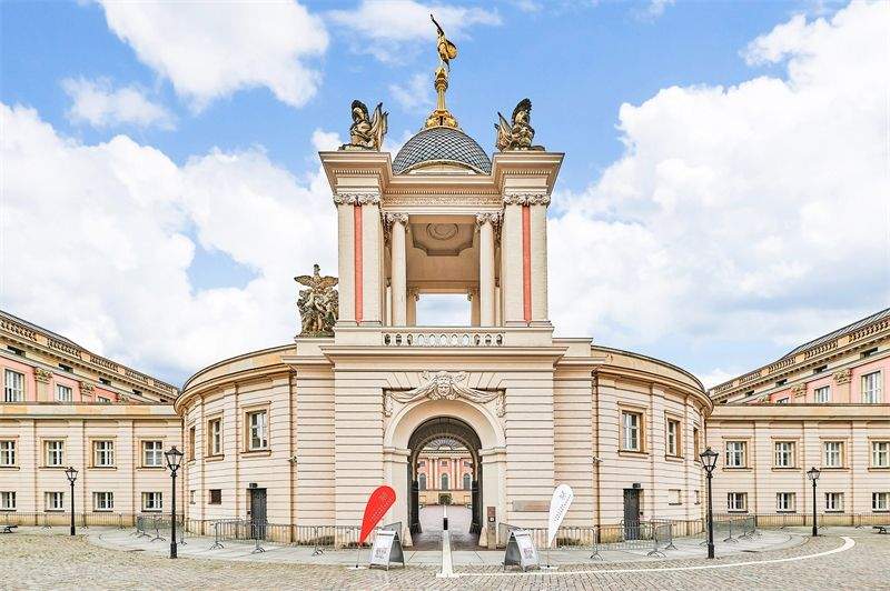 HISTORISCHES BAROCKHAUS - exklusive Dachmaisonette mit 128qm Wohnfläche – Potsdam – Vorschaubild 2