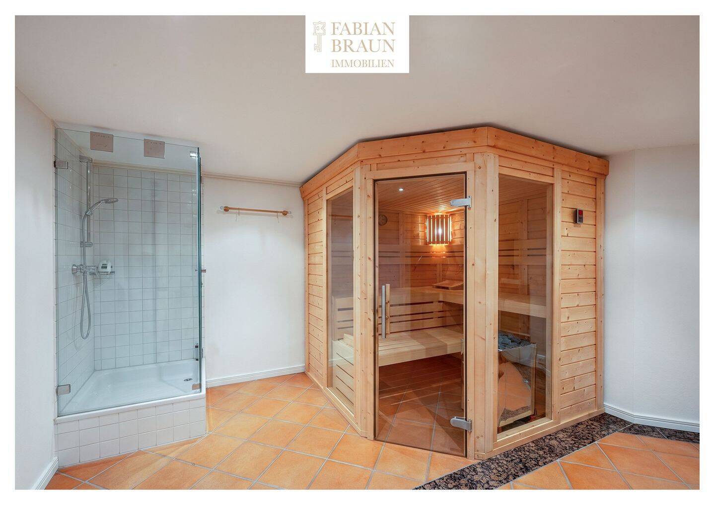 Exklusive, ruhig. Lage, DHH, 5 Zi, Sauna, EBK, Kamin, Granit, Gr.-Garage – Schwaig bei Nürnberg – Vorschaubild 9