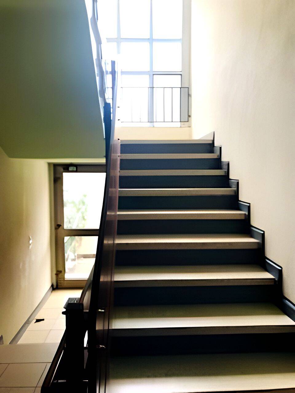 Helle & ruhige 3-Zimmer-Maisonette-Wohnung mit Südbalkon in ruhigem und gepflegtem 10-Parteien-Haus – Wuppertal – Vorschaubild 3