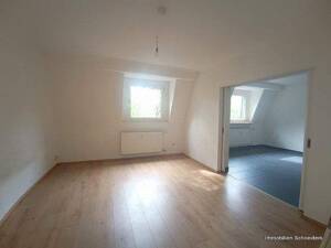 Duisburg-Alt-Hamborn, Kampstraße 63 - Frisch renovierte 2 Zimmer-Wohnung im 3.OG gerne zeitnah zu mieten !! – 47166 Duisburg – Vorschaubild 1