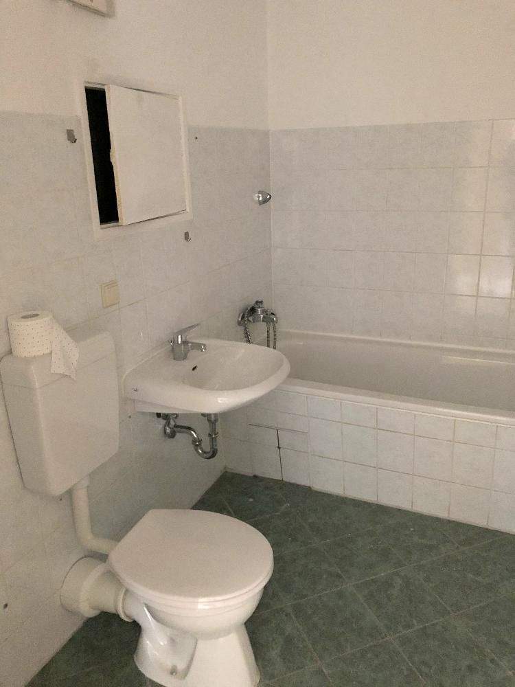 Helle Dachgeschosswohnung - WG geeignet -EBK optional möglich – Chemnitz – Vorschaubild 7
