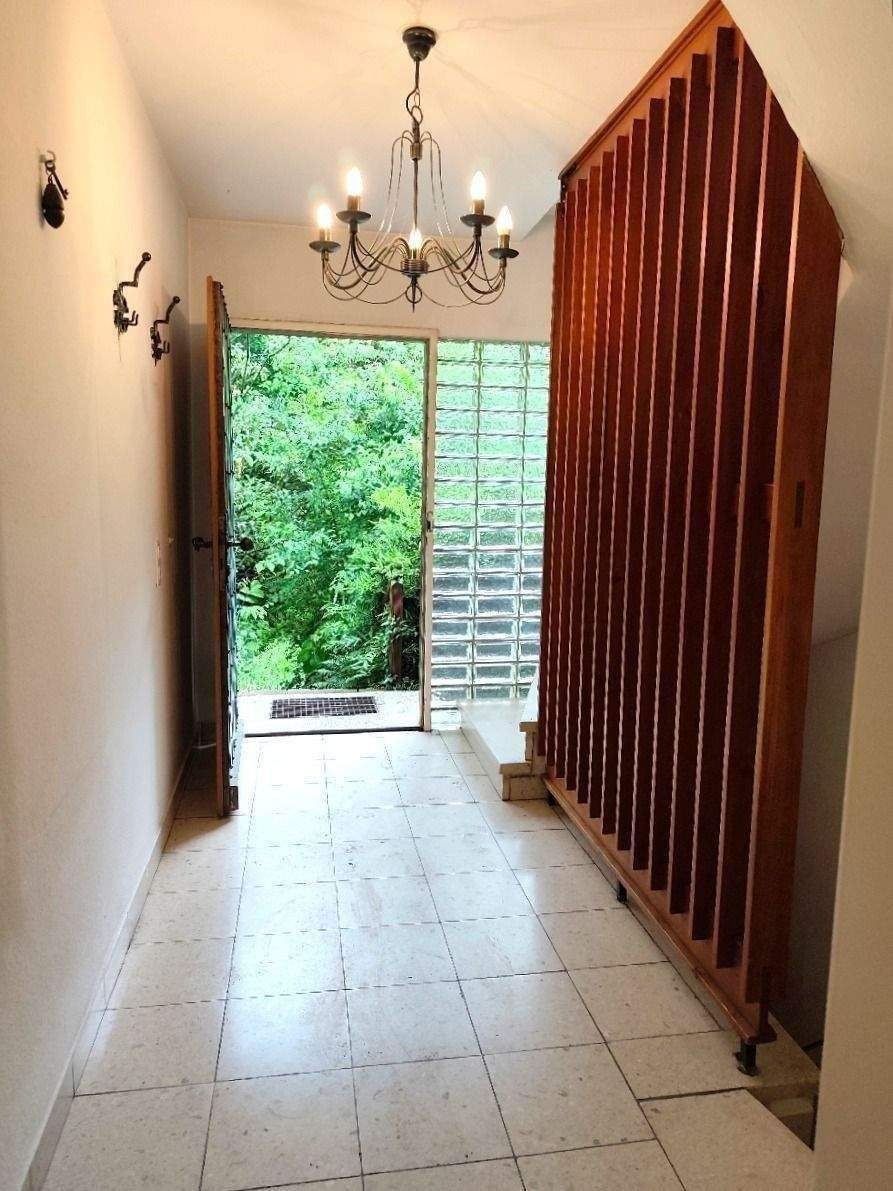 Großzügiges Ein- bis Zweifamilienhaus mit Garage und wunderschönem Garten in Toplage von Altenfurt – Nürnberg – Vorschaubild 6