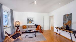 2-Zimmerwohnung mit Einbauküche & großem TG-Stellplatz zum Selbstbezug oder als Kapitalanlage – 81375 München – Vorschaubild 1