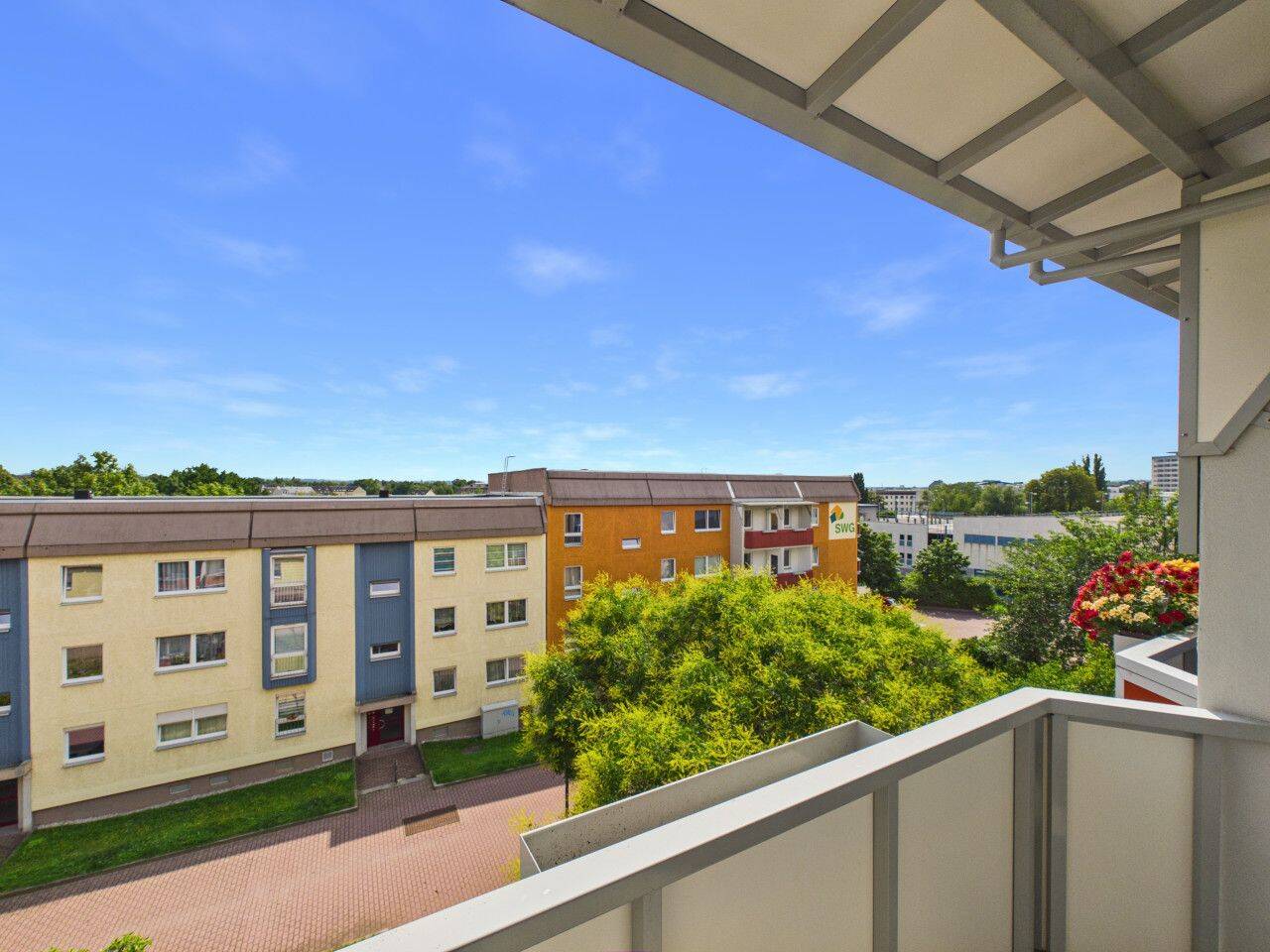 Pärchenwohnung im Grünen mit Balkon und großem Wohnzimmer – Chemnitz – Vorschaubild 3
